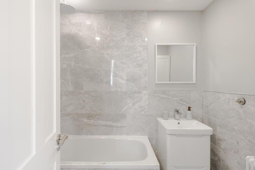 The Oval Abode Apartment Лондон Екстериор снимка